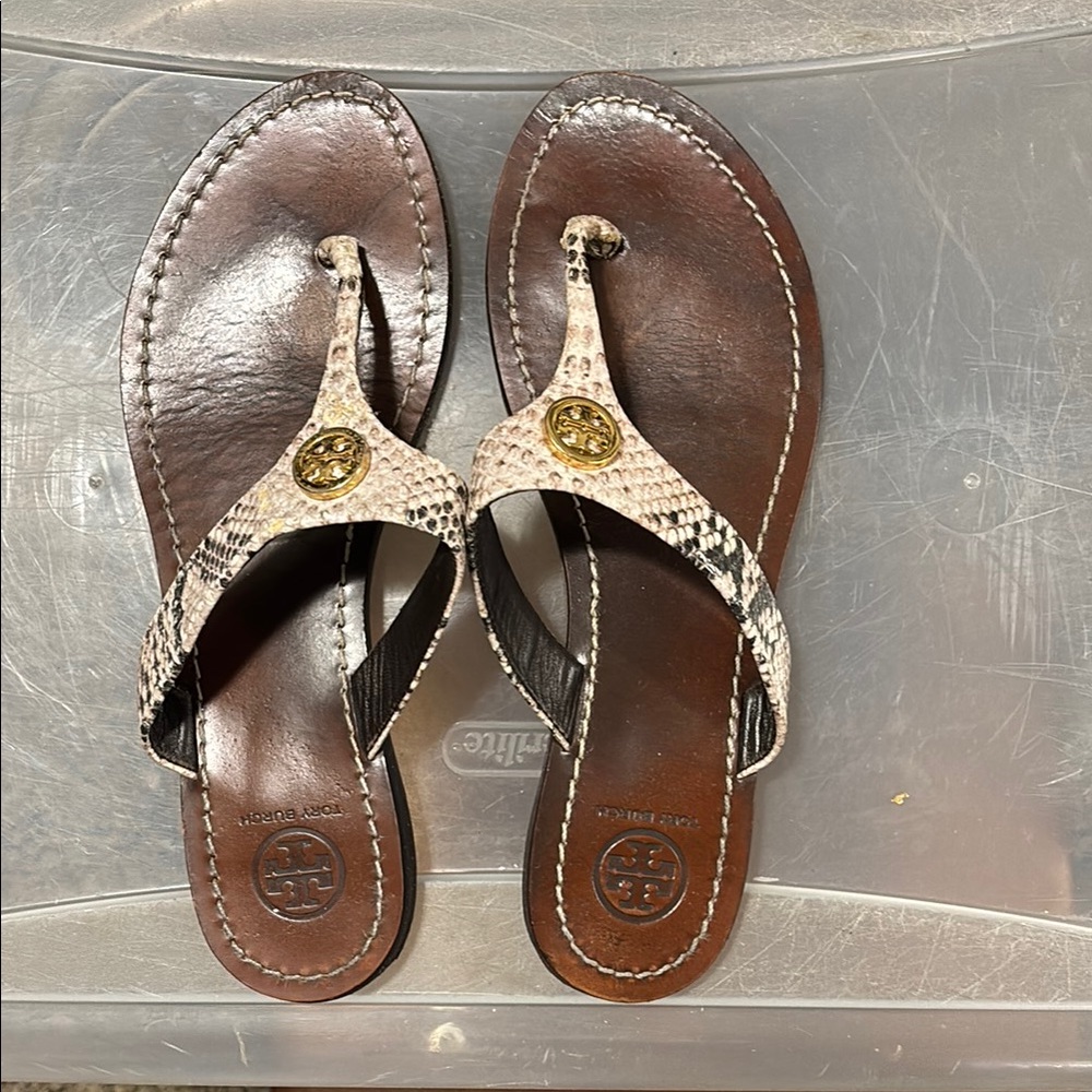 Tory Burch Brown and Cream Sandals with Chic Style